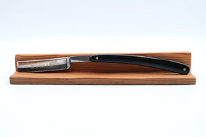 Unmarked Straight Razor, Pattern No. 47-11, Black Scales